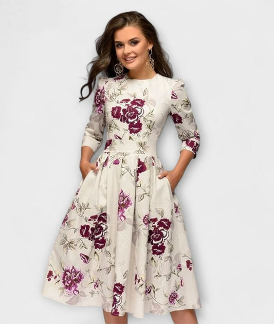 Blumiges Midikleid mit Dreiviertelärmeln – Elegantes Sommerkleid für Gartenpartys 0