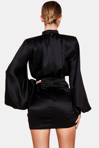 Damenkleid mit Satinoptik und Ballonärmeln