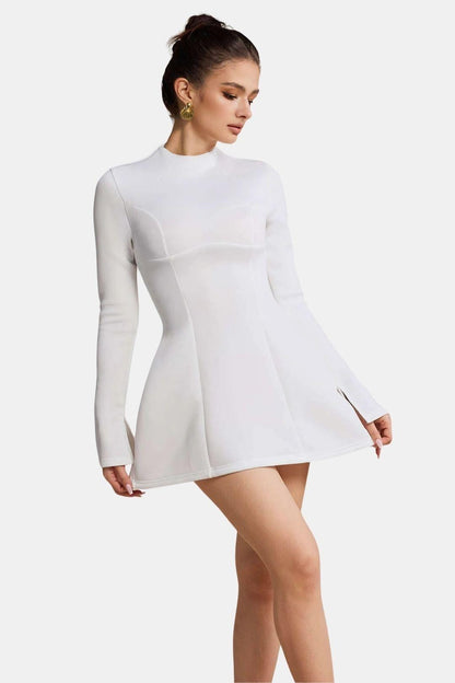 Damenkleid mit langen Ärmeln