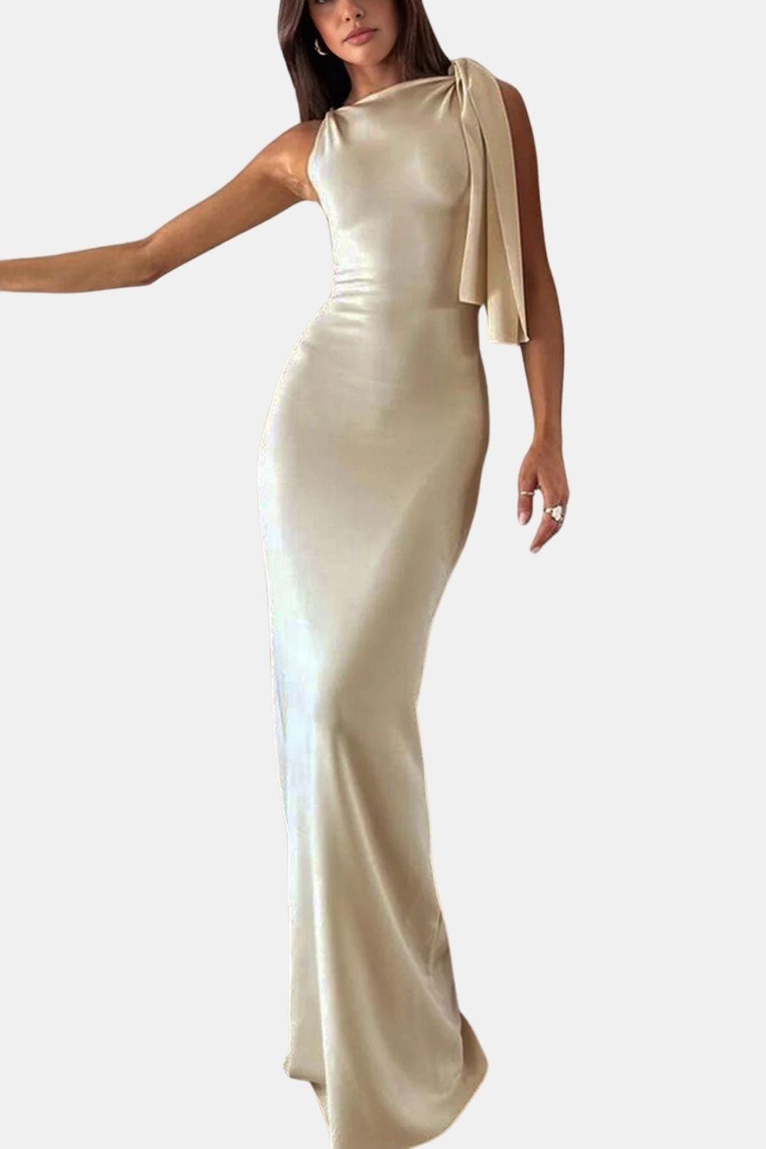 Langes Kleid mit Schulterdetail