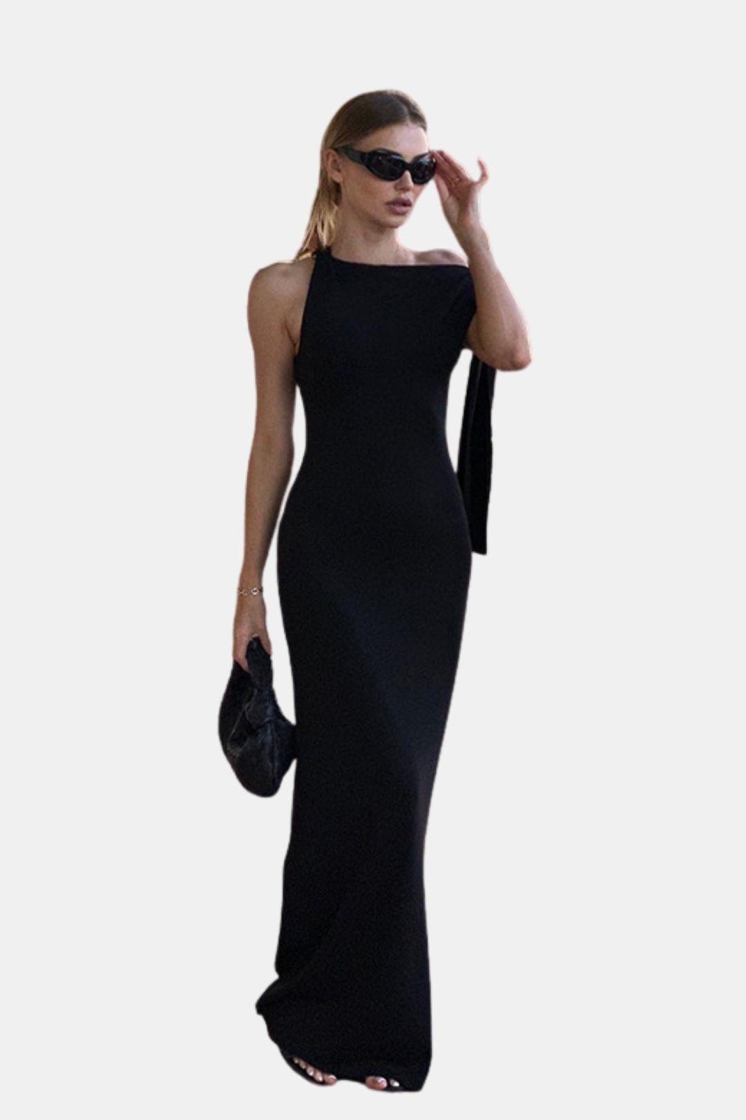 Langes Kleid mit Schulterdetail